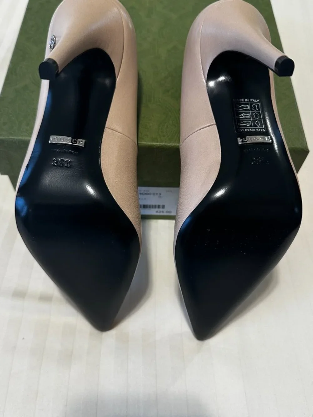 GUCCI Leather Malaga Kid Anita Pumps - Size 6.5/ 36.5 pristine condition